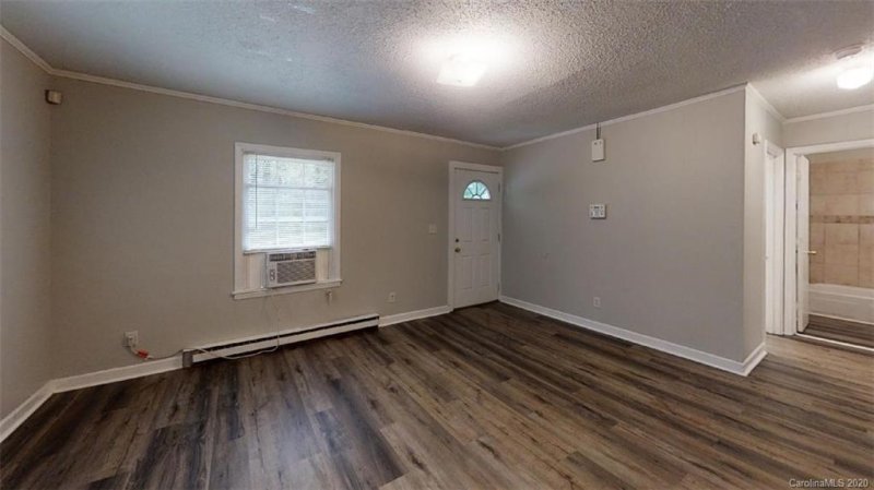 Property image 3 at 2852 Willow Street, Charlotte, NC 28208