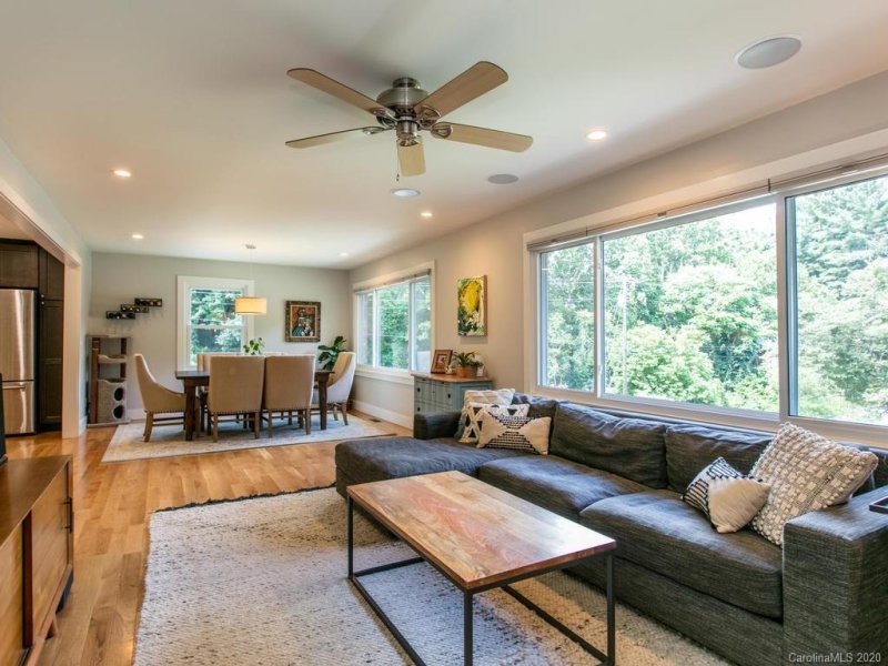 Property image 4 at 27 Beechwood Road, Asheville, NC 28805