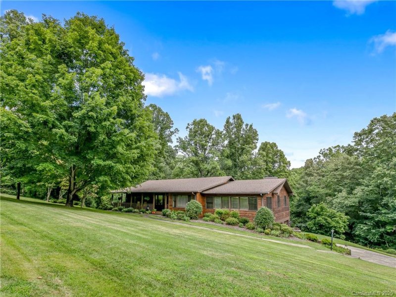 Property image 4 at 17 Exeter Drive, Candler, NC 28715