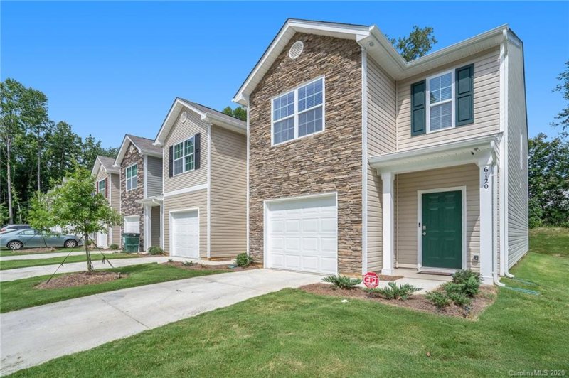 Property image 2 at 6120 Guildford Hill Lane, Charlotte, NC 28215