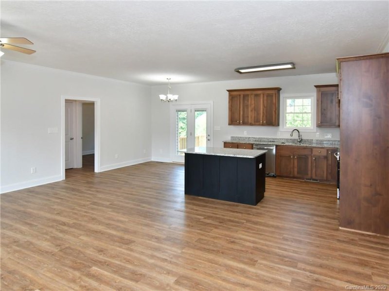 Property image 2 at 125 Stallion Lane, Statesville, NC 28625