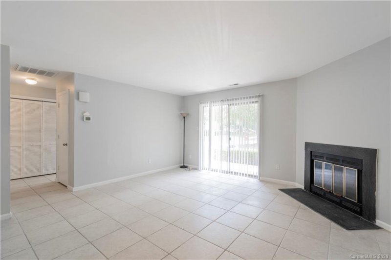 Property image 2 at 9629 Vinca Circle, Charlotte, NC 28213