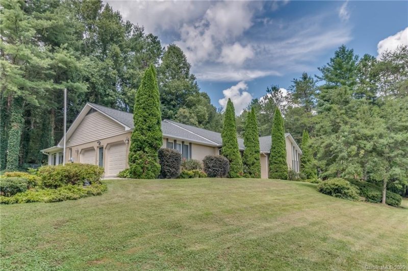 106 Dawn Valley Drive