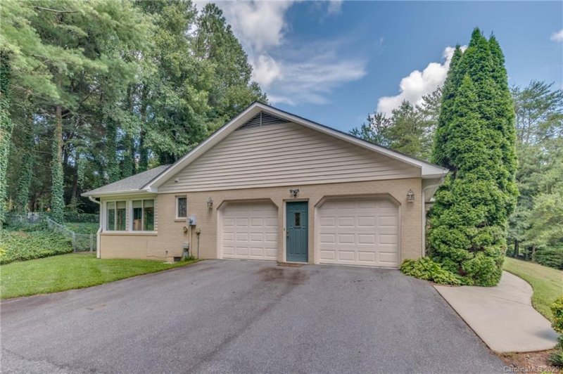 Property image 5 at 106 Dawn Valley Drive, Hendersonville, NC 28792