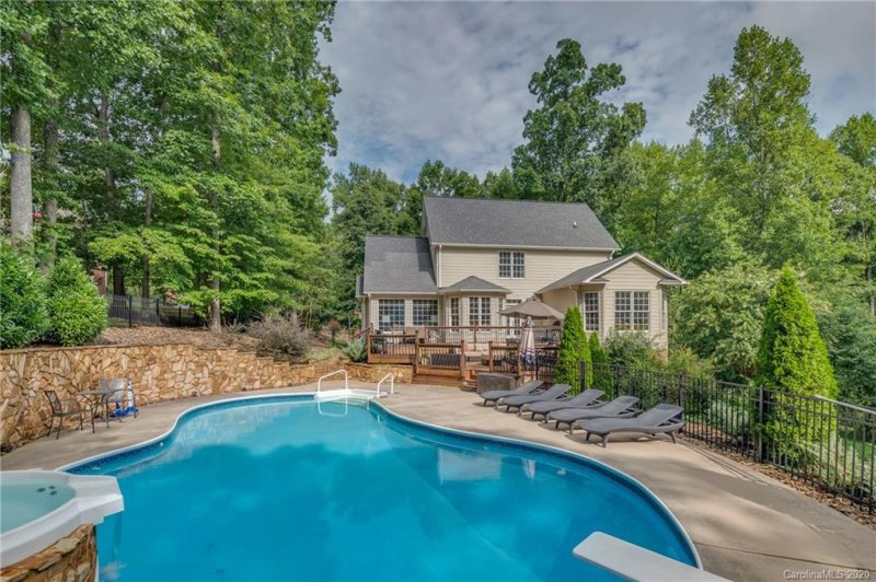 Property image 2 at 196 Col Hamptons Court, Rutherfordton, NC 28139