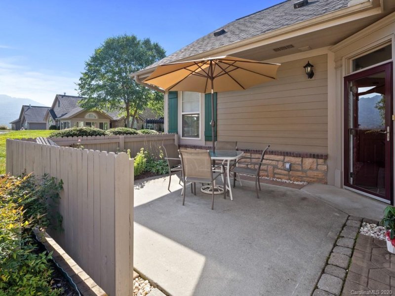 Property image 2 at 51 Outlook Circle, Swannanoa, NC 28778