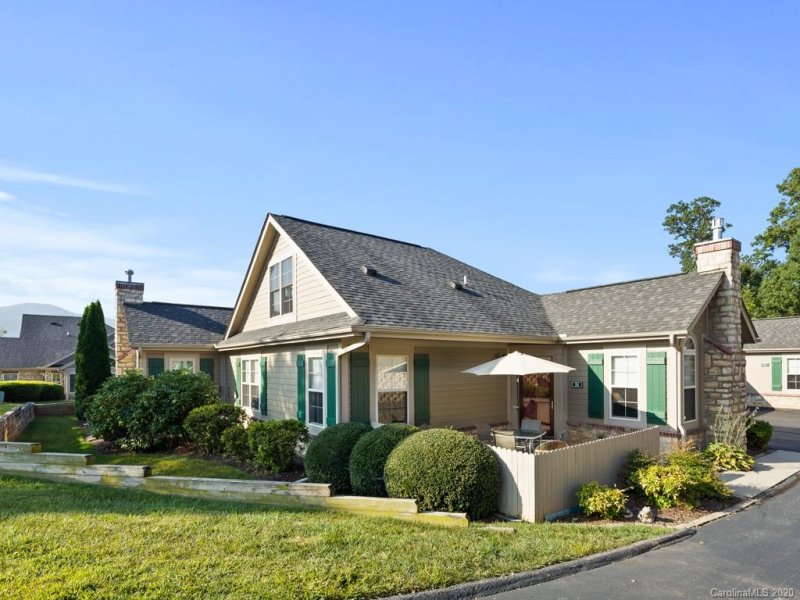 Property image 4 at 51 Outlook Circle, Swannanoa, NC 28778