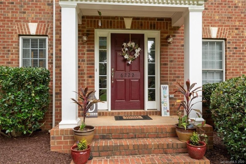 Property image 3 at 6222 Robin Hollow Drive, Mint Hill, NC 28227