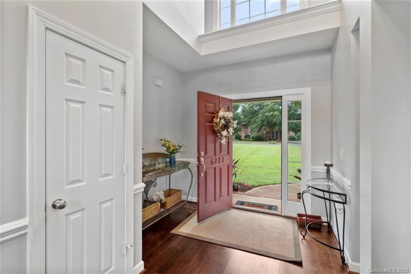 Property image 4 at 6222 Robin Hollow Drive, Mint Hill, NC 28227