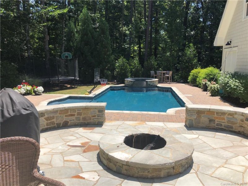 Property image 5 at 525 Greenway Street, Davidson, NC 28036