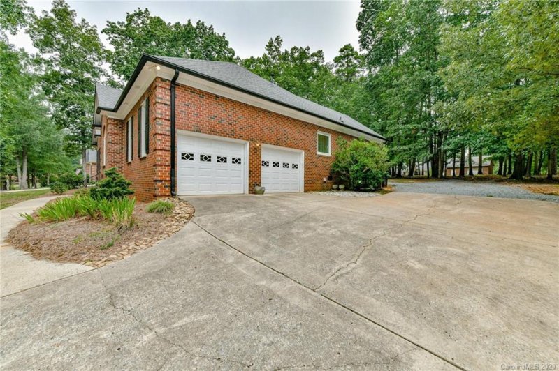 Property image 3 at 1021 Waterview Lane, Monroe, NC 28110