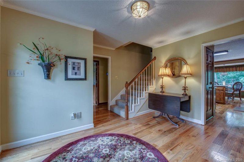 Property image 2 at 1324 Fallingbrook Court, Belmont, NC 28012