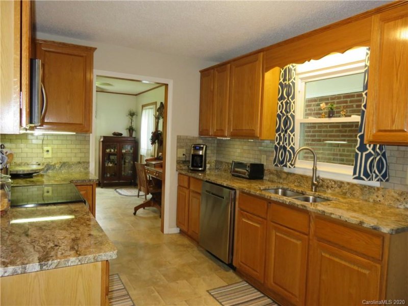 Property image 2 at 1621 Mountain Lane, Shelby, NC 28150