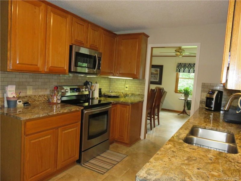 Property image 3 at 1621 Mountain Lane, Shelby, NC 28150