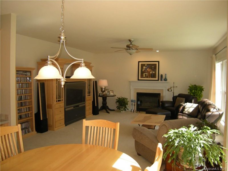 Property image 3 at 10306 Gunnison Lane, Charlotte, NC 28277