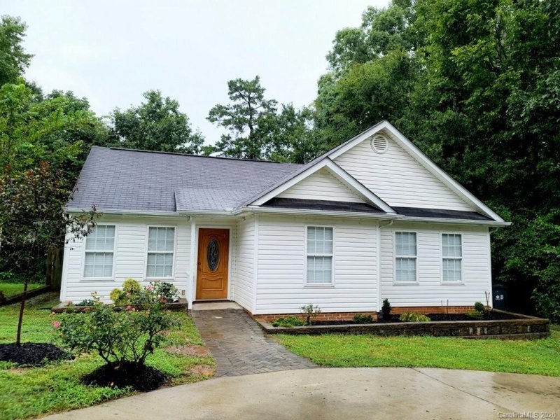 Property image 2 at 824 Rodey Avenue, Charlotte, NC 28206