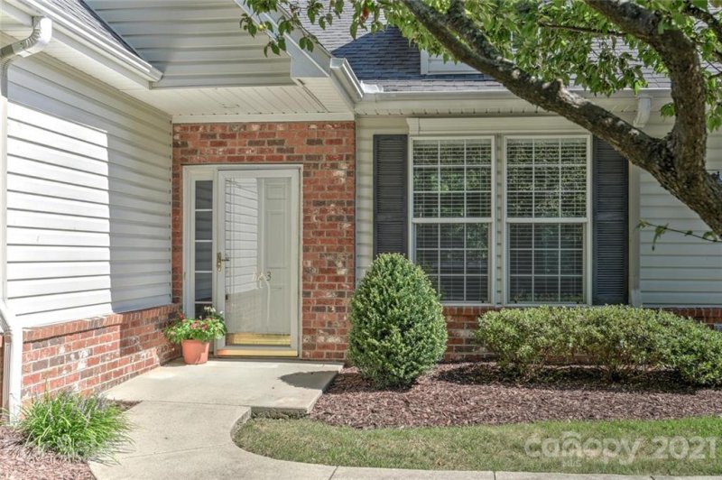 Property image 3 at 123 Trumpet Lane, Asheville, NC 28803