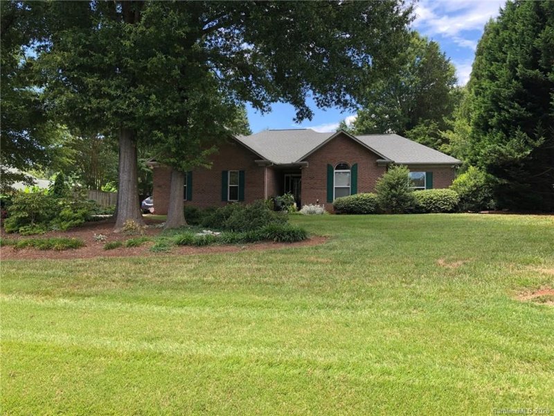 Property image 3 at 4967 Surfwood Drive, Sherrills Ford, NC 28673