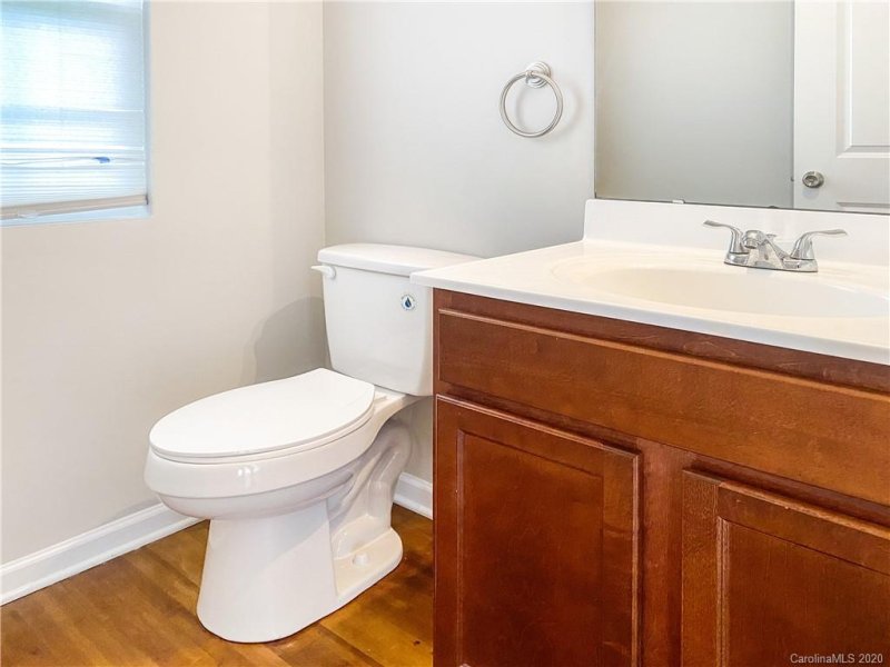 Property image 3 at 143 High Bluff Circle, Mooresville, NC 28115