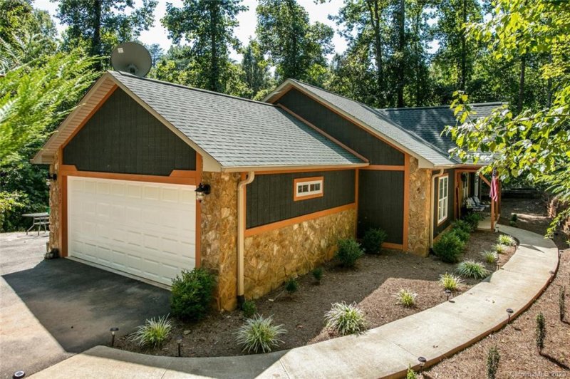 Property image 3 at 872 Hayes Road, Columbus, NC 28773