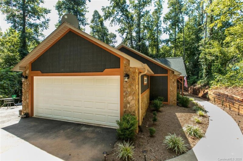 Property image 4 at 872 Hayes Road, Columbus, NC 28773