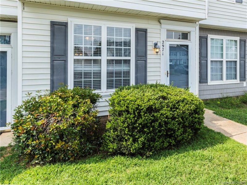 Property image 2 at 2971 Nevin Place Drive, Charlotte, NC 28269