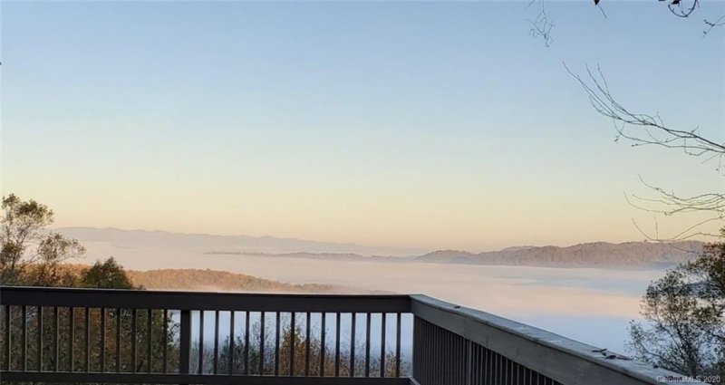 Property image 3 at 127 Stonecrest Drive, Asheville, NC 28803