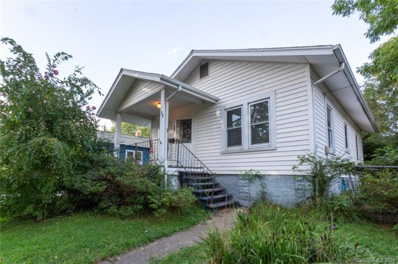 Property image 2 at 90 Fairfax Avenue, Asheville, NC 28806