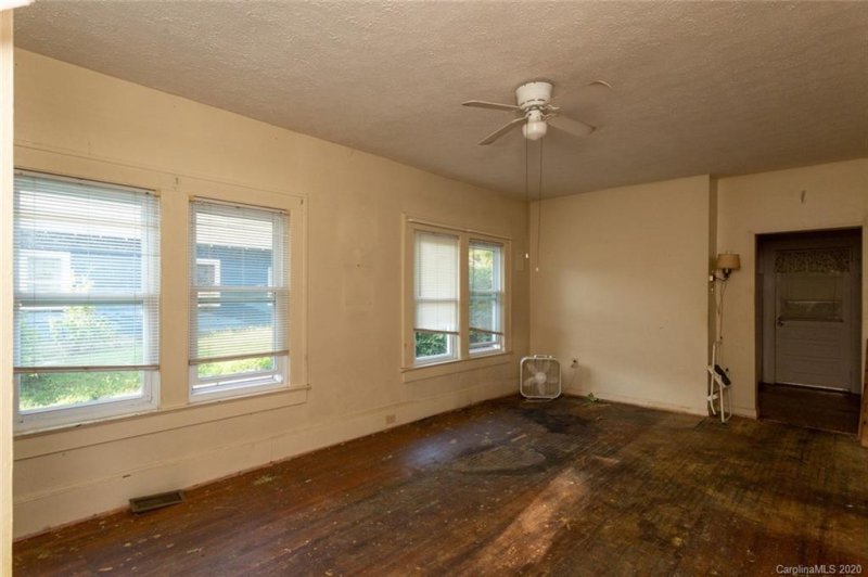 Property image 5 at 90 Fairfax Avenue, Asheville, NC 28806