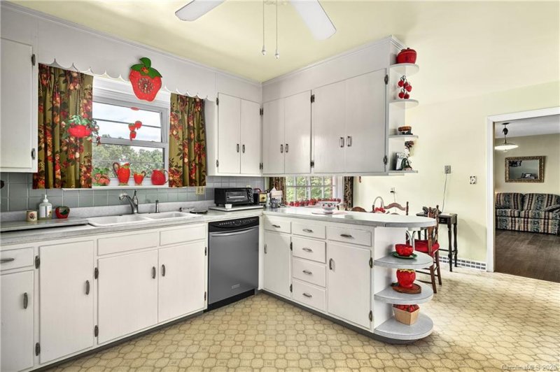 Property image 5 at 26 Mountain Terrace, Asheville, NC 28806