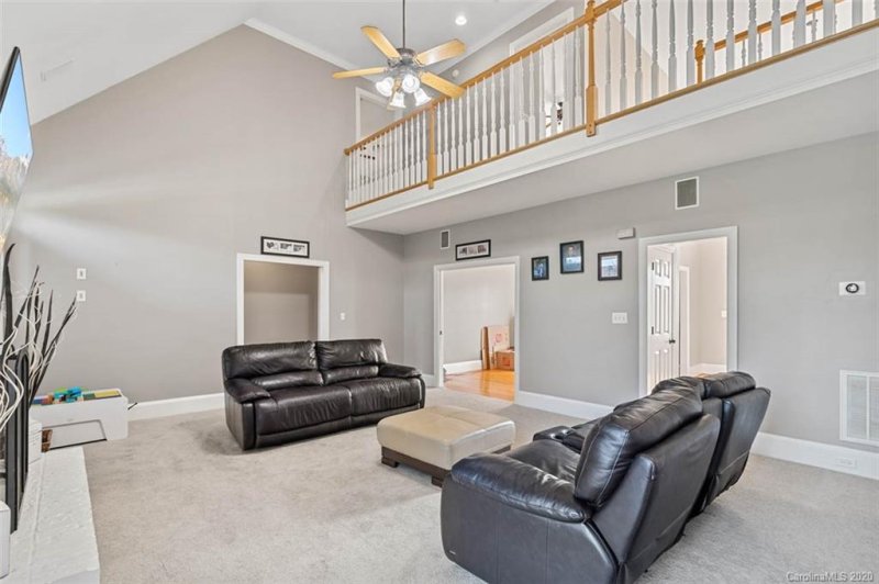 Property image 5 at 1002 Heather Glen Drive, Matthews, NC 28104