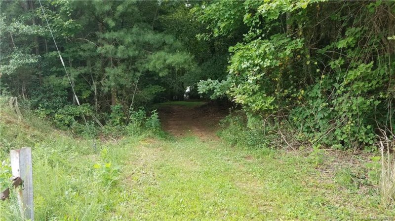 Property image 2 at 6255 Mountainside Drive, Hickory, NC 28601