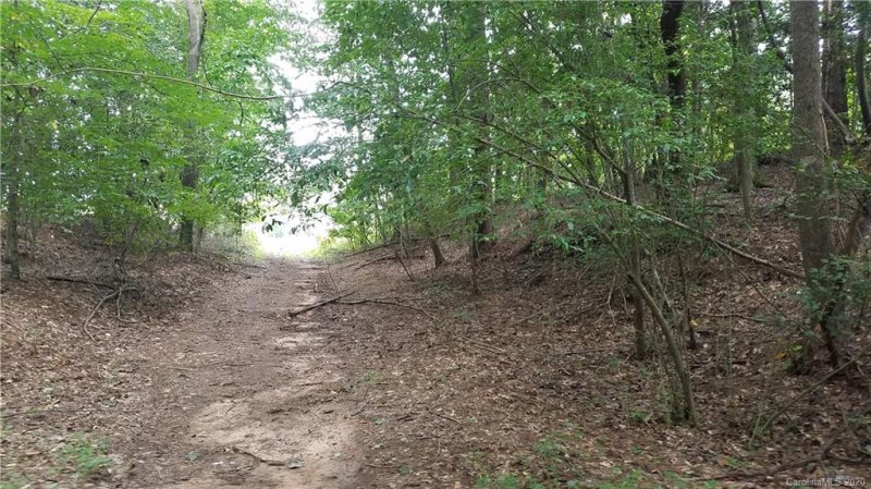 Property image 3 at 6255 Mountainside Drive, Hickory, NC 28601