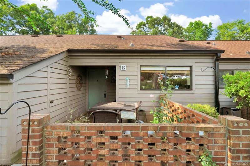 Property image 4 at 4148 Charlotte Highway, Lake Wylie, SC 29710