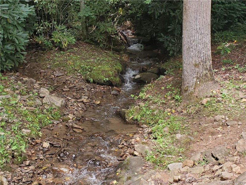 Property image 4 at 9 Red Leafe Trail, Sylva, NC 28779