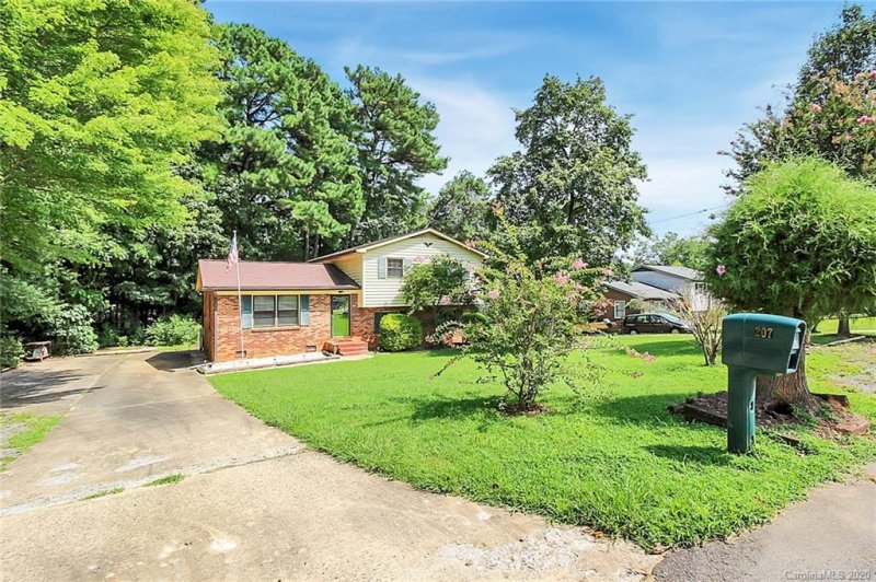 Property image 3 at 207 Buckskin Drive, Gastonia, NC 28052
