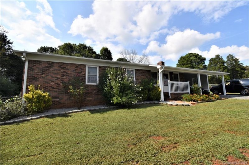 Property image 3 at 1070 Bexley Lane, Lincolnton, NC 28092