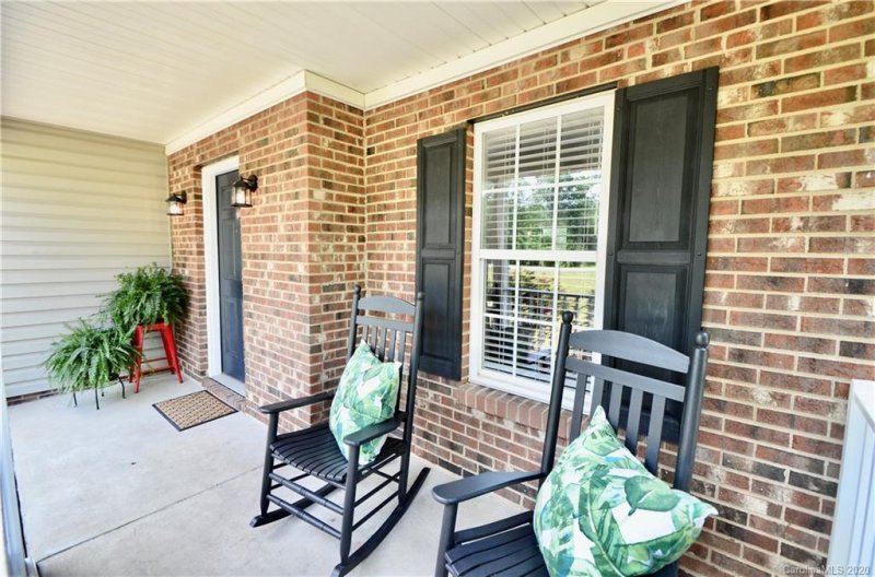 Property image 5 at 724 Gum Branch Road, Charlotte, NC 28214