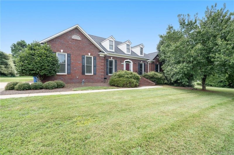 Property image 2 at 9809 Potter Road, Matthews, NC 28104