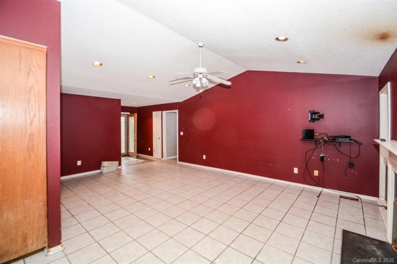 Property image 2 at 110 Woodthrush Lane, Mooresville, NC 28117