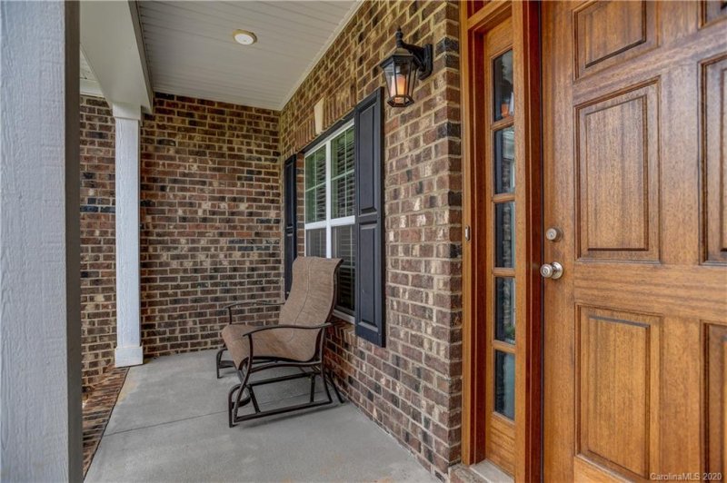 Property image 2 at 128 Coral Rutledge Drive, Mount Holly, NC 28120