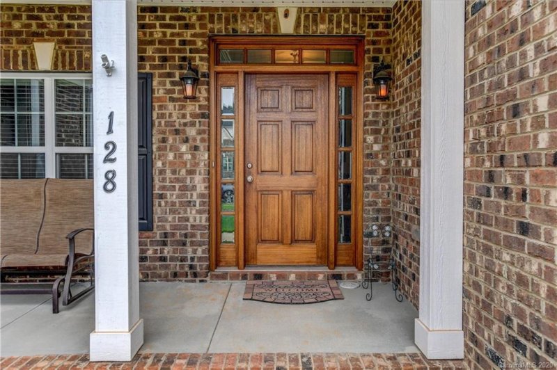 Property image 3 at 128 Coral Rutledge Drive, Mount Holly, NC 28120