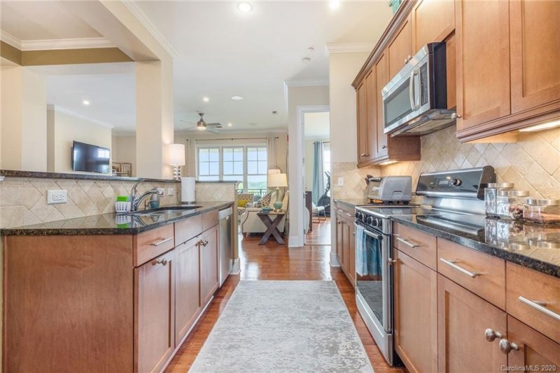 Property image 4 at 5425 Closeburn Road, Charlotte, NC 28210