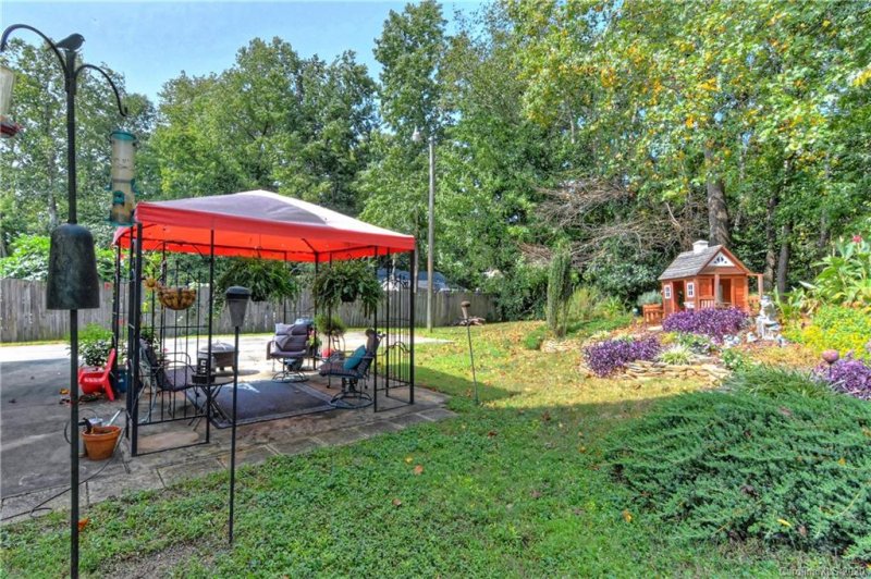 Property image 4 at 8735 Rittenhouse Circle, Charlotte, NC 28270