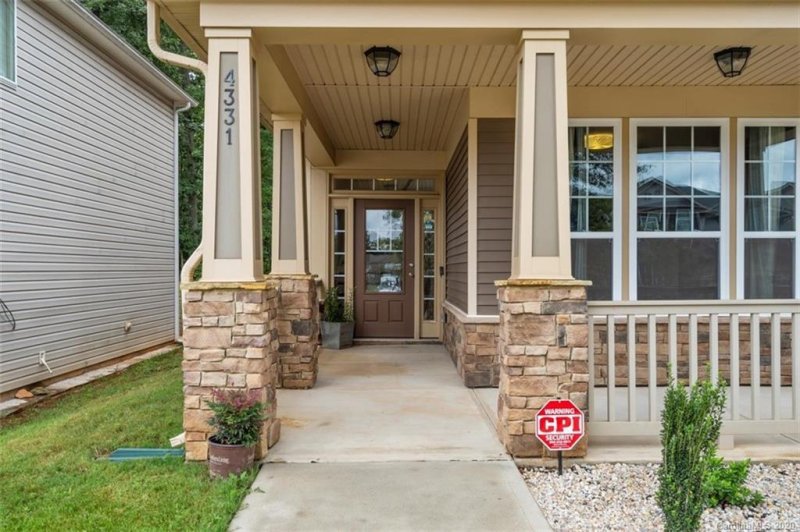 Property image 2 at 4331 Hubbard Road, Charlotte, NC 28269