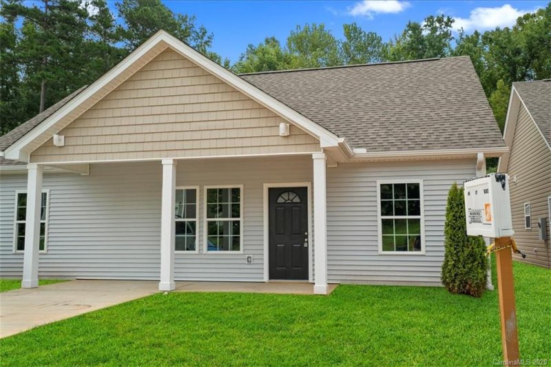 Property image 2 at 631 Stillgreen Lane, Charlotte, NC 28214