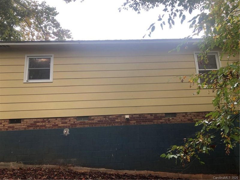 Property image 2 at 543 Belfast Drive, Gastonia, NC 28052