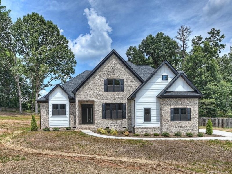 Property image 2 at 125 Pine Mist Drive, Mooresville, NC 28117