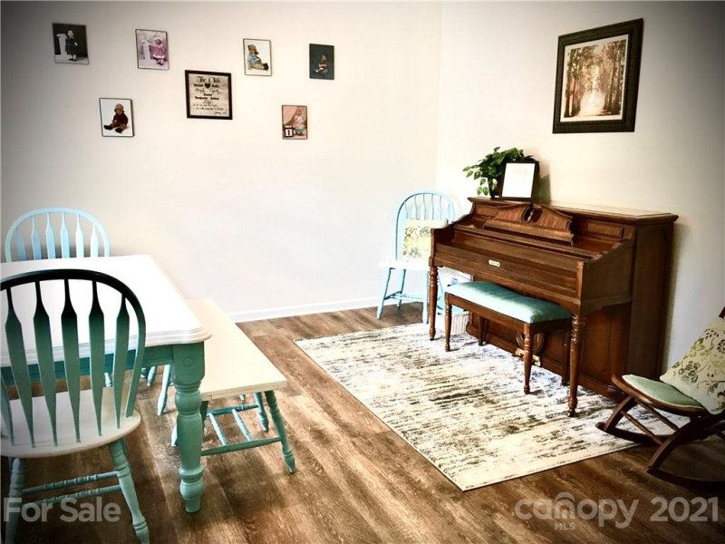 Property image 5 at 8302 Rego Street, Charlotte, NC 28216