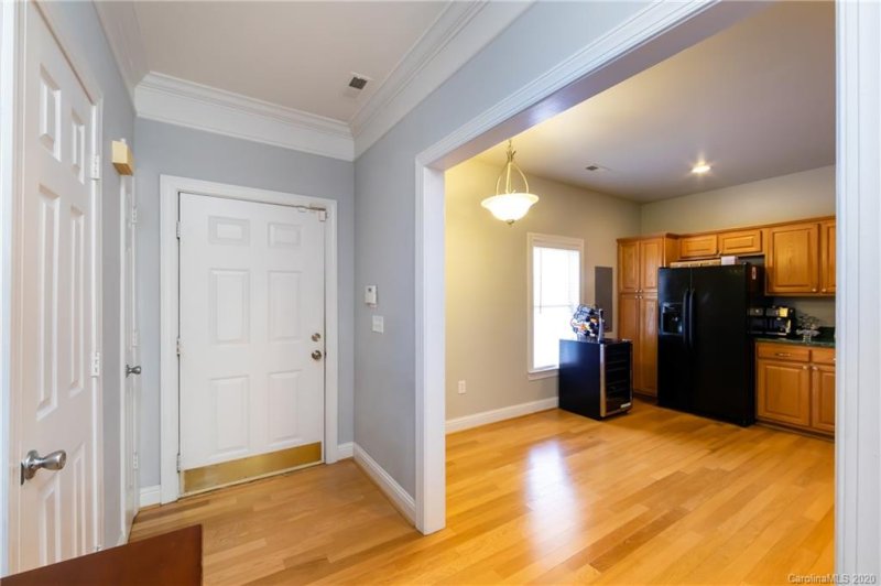 Property image 4 at 6919 Misty Pine Lane, Charlotte, NC 28217